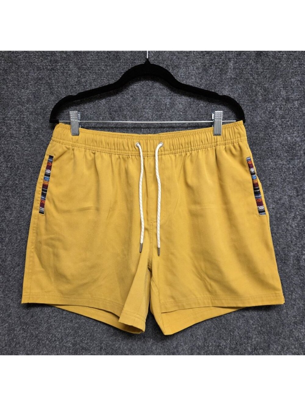 Wowie Shorts Men Large Sapien 2.0 Short 5" Turmeric Stretch Aztec Outdoor Casual